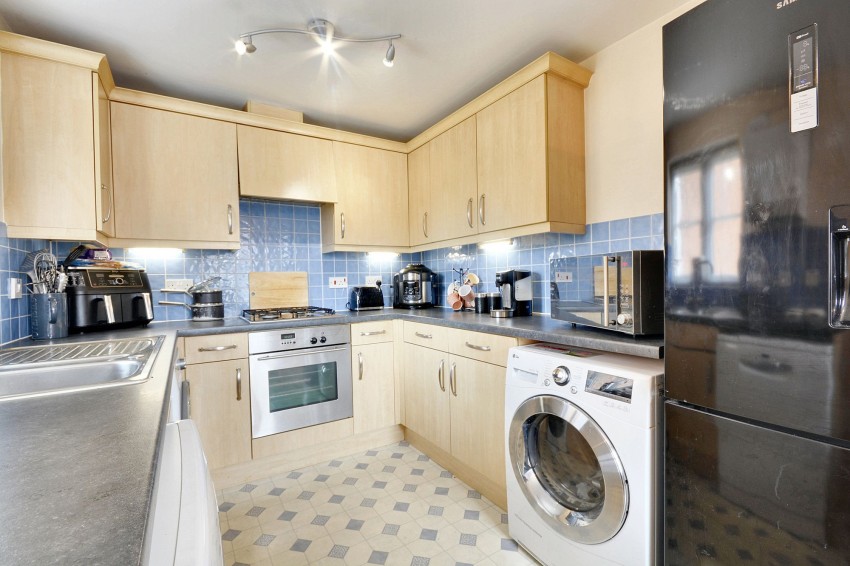 Images for Aylesbury Road, Kennington, TN25 EAID:139611823 BID:88ac7338-5d4b-4c66-9569-220a2b3e3554