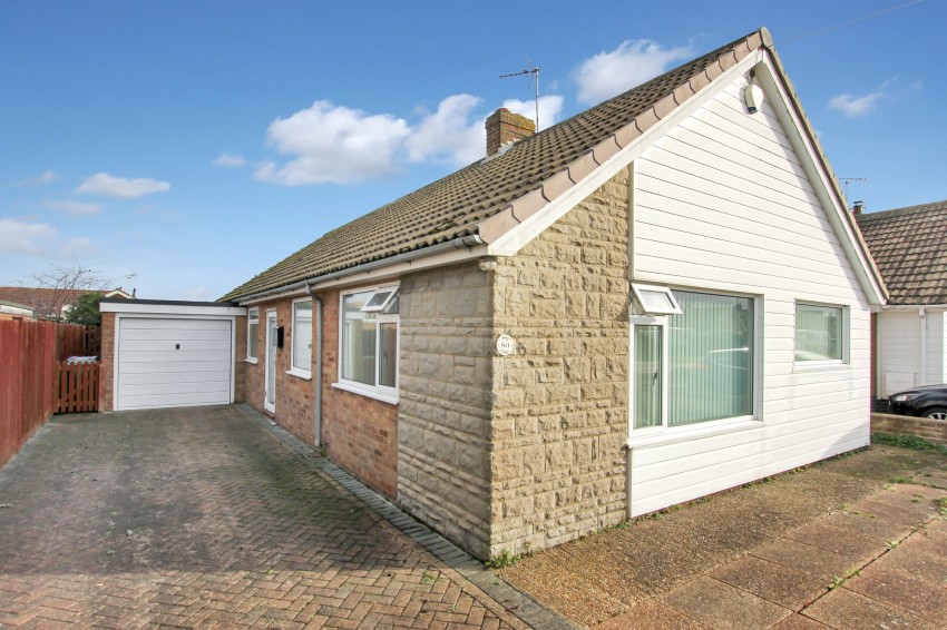 Images for Williamson Road, Lydd On Sea, TN29 EAID:139611823 BID:07f537f9-12f0-4009-be92-5631fa34e2e2