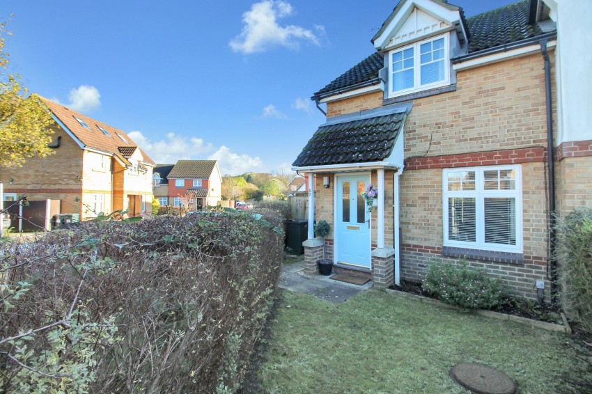 Images for Gordon Close, Ashford, TN24 EAID:139611823 BID:88ac7338-5d4b-4c66-9569-220a2b3e3554