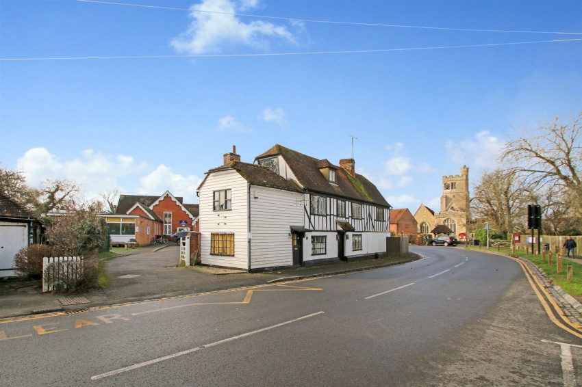 Images for High Street, Biddenden, TN27 EAID:139611823 BID:b2a64450-de58-4af0-89e8-c5f0d7c0bf38