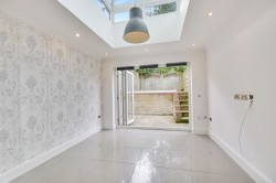 Images for Guernsey Way, Kennington, TN24