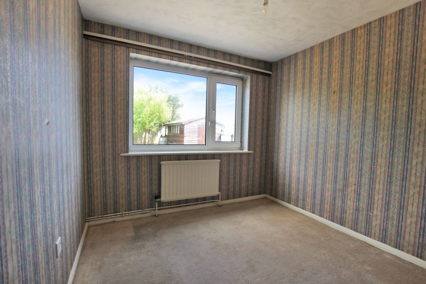 Images for Livingstone Close, Dymchurch, TN29 EAID:139611823 BID:07f537f9-12f0-4009-be92-5631fa34e2e2